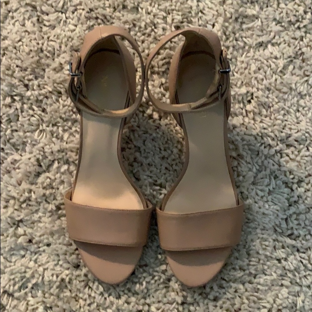 Nine West nude ankle strap sandals